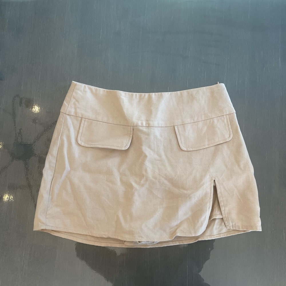 Trendy Boutique Cream Mini Skirt